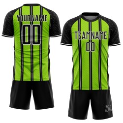 Aangepast zwart neon groen-wit gesublimeerd voetbaltenue-shirt