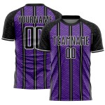 Aangepast zwart paars-wit gesublimeerd voetbaltenue-shirt Aangepast zwart paars-wit gesublimeerd voetbaltenue-shirt